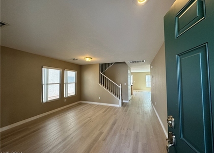 136 Temple Wood Court - Photo 1