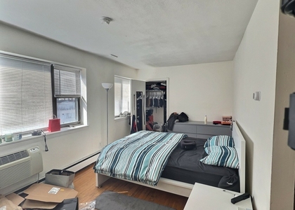 1027 Commonwealth Ave - Photo 1