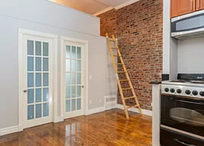 234 West 14th Street - Photo 1