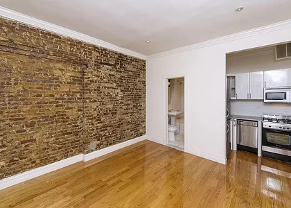 338 East 55th Street - Photo 1