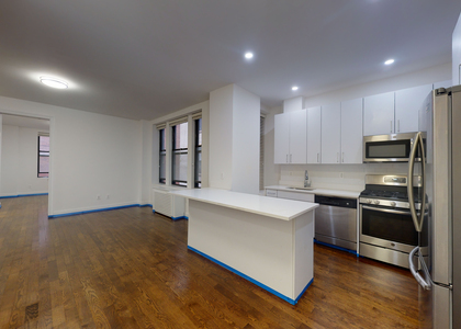 200 West 58th Street - Photo 1