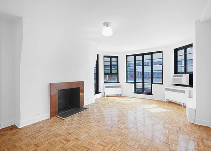 307 East 44th Street - Photo 1