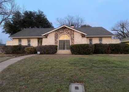 7034 Allview Lane - Photo 1