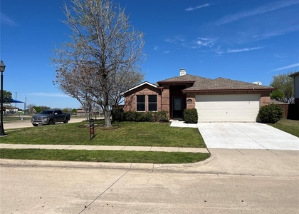 1501 Flagstone Lane - Photo 1