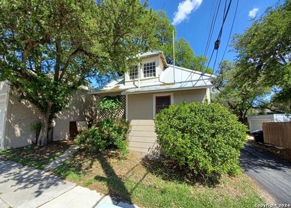 2112 Howard - Photo 1