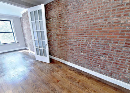 206 East 82nd Street - Photo 1