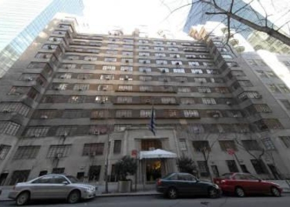 East 44th Street - Photo 1