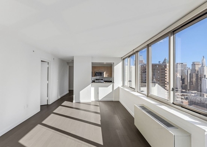 10th Avenue - Photo 1