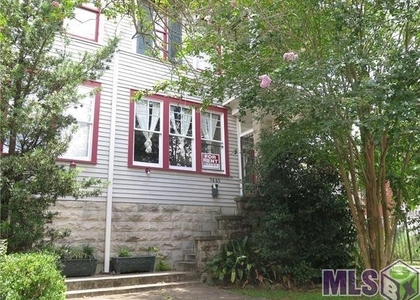 7443 Maple - Photo 1