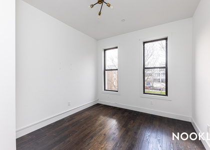 1114 Halsey St - Photo 1