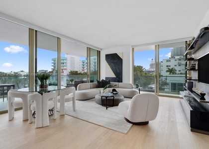 300 Collins Ave - Photo 1