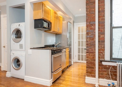 410 East 13th Street - Photo 1