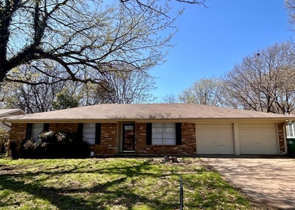 1921 Fordham Lane - Photo 1