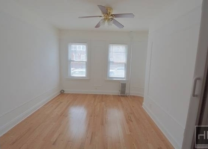 29 Avenue - Photo 1