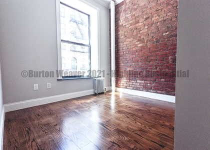 West 103rd Street - Photo 1