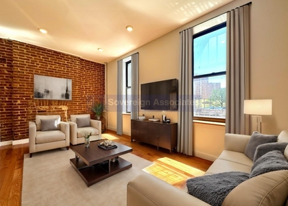 3135 Broadway - Photo 1