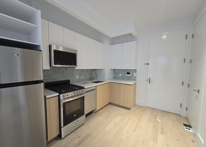 58 Vanderbilt Avenue - Photo 1