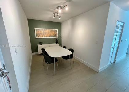 1111 Sw 1 Av - Photo 1