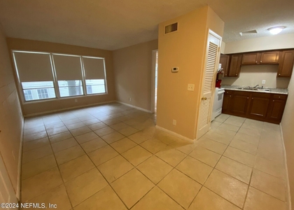 1318 Sydney Place - Photo 1