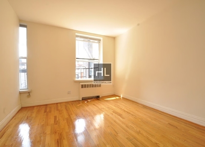 122 East 27th Street - Photo 1