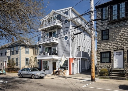 492 Thames Street - Photo 1