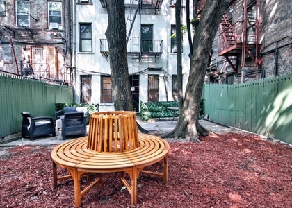 122 East 7th Street - Photo 1