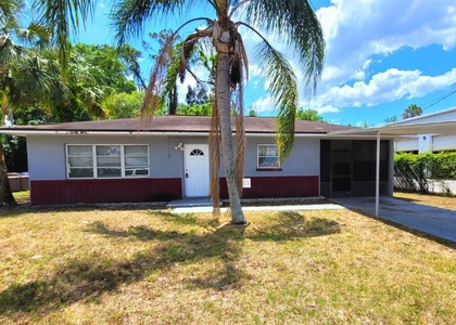 5806 Siesta Lane - Photo 1