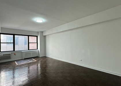 157 East 57th Street - Photo 1