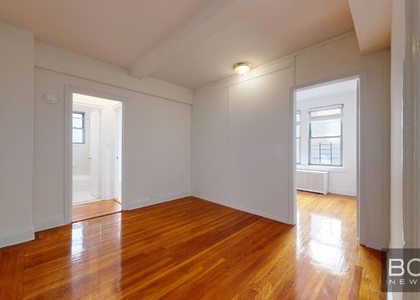 301 East 38th Street - Photo 1