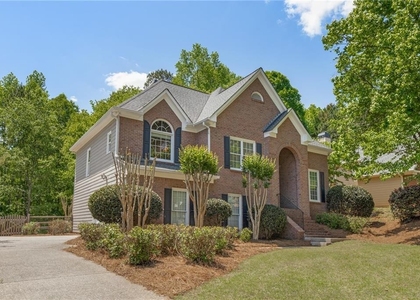 5825 Olde Atlanta Parkway - Photo 1