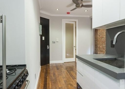 16 East 116th Street - Photo 1