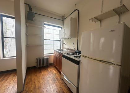 328 East 14th Street - Photo 1