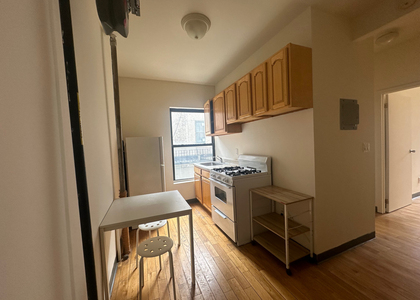 328 East 14th Street - Photo 1