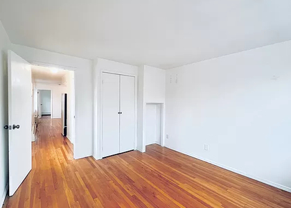 1425 York Avenue - Photo 1