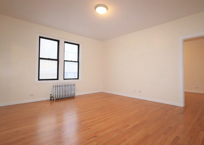 218 West 10th Street - Photo 1