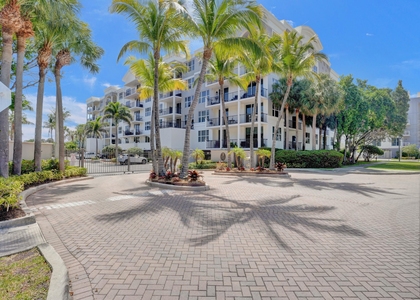 191 S Ocean Drive - Photo 1