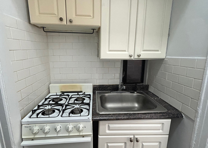 414 East 58th Street - Photo 1