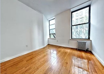 299 East 11th Street - Photo 1