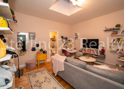 36-09 Ditmars Blvd - Photo 1