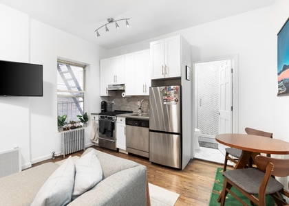 139 East 13th Street - Photo 1