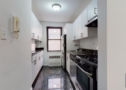 96 5th Avenue - Photo 1