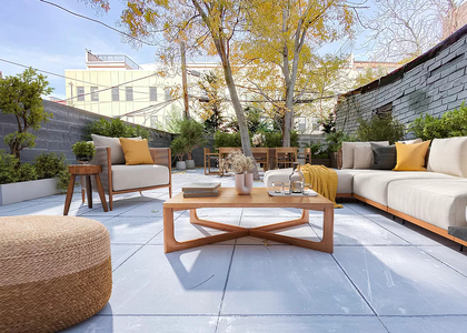 209 Montrose Avenue - Photo 1