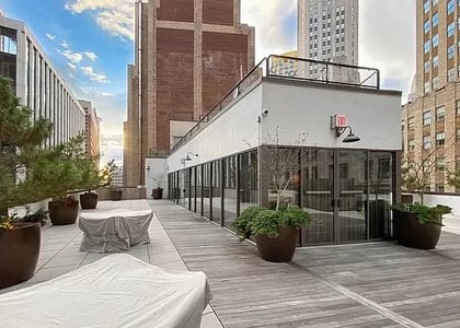 1 Wall Street Court - Photo 1