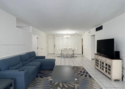 5005 Collins Ave - Photo 1