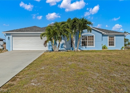 1904 Nw 13th Place - Photo 1