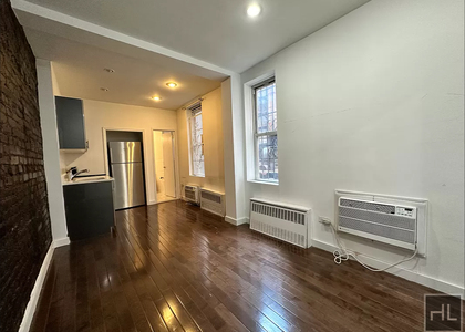 East 81 Street - Photo 1