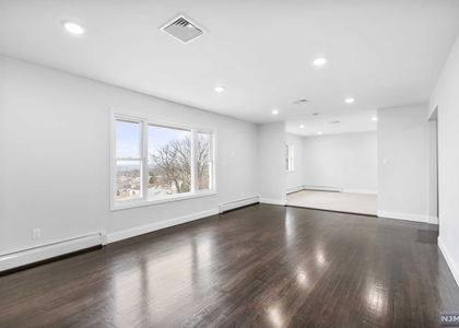 465 5th Street - Photo 1