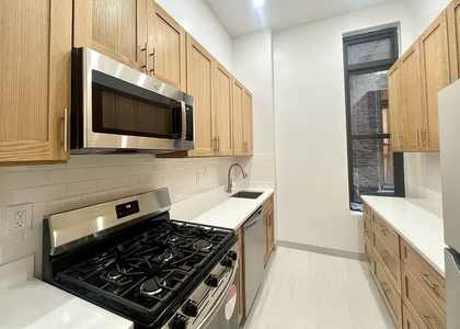 130 East 24th Street - Photo 1