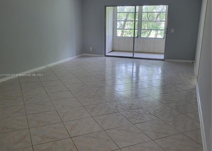 1300 Sw 125th Ave - Photo 1