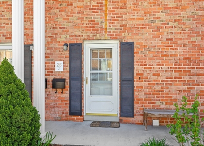 26 Weed Hill Avenue - Photo 1